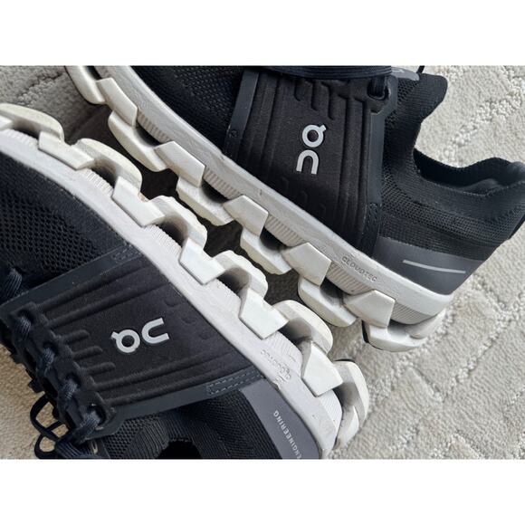 On- Running Cloud Swift Black Comfortable Athletic Women’s - Picture 6 of 10